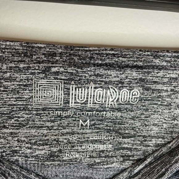 Lularoe Jade Athletic Capris - Picture 4 of 11